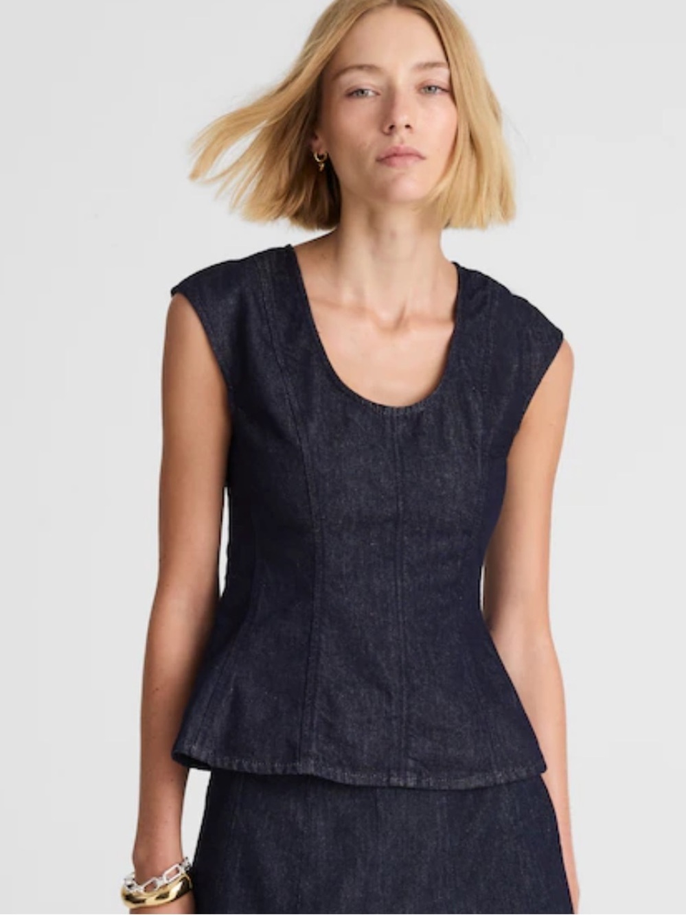 Madewell Denim Seamed Scoopneck Top in Rinse Wash